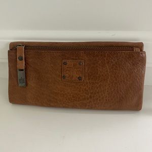 Tri fold, like new, all leather STT wallet